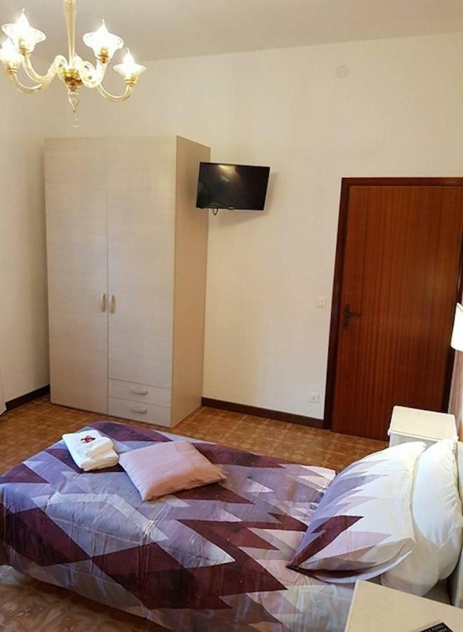 Ca' Arianna Apartment เมสเตร ภายนอก รูปภาพ